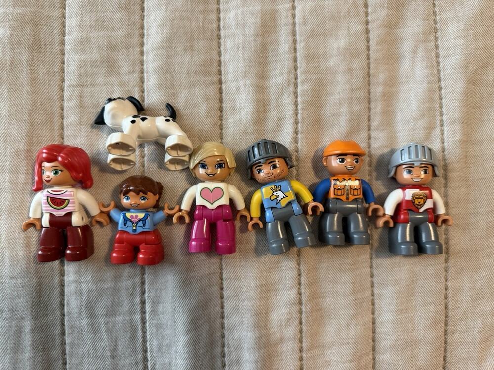 Duplo Lot Of 7 - 6 Minifigures 1 Dalmatian Dog Knight Construction Girl Kid